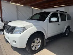 Weiß Gebraucht 2010 Nissan Pathfinder SE SUV | 5.490 €