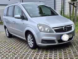 Silber Gebraucht 2006 Opel Zafira Van / Kleinbus | 1.600 € (Etwas zu teuer)