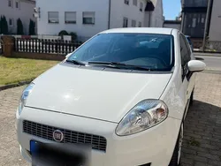 Weiß Gebraucht 2009 Fiat Punto Kleinwagen | 2.199 € (Etwas zu teuer)