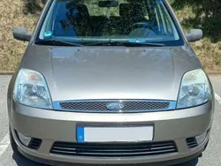 Bronze Gebraucht 2004 Ford Fiesta Ghia Kleinwagen | 700 € (Superpreis)