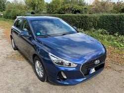 Blau Gebraucht 2018 Hyundai i30 Life Plus Limousine | 10.000 € (Superpreis)
