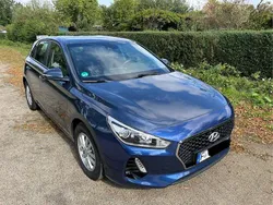 Blau Gebraucht 2018 Hyundai i30 Life Plus Limousine | 12.500 € (Fairer Preis)