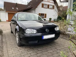 Schwarz Gebraucht 2002 VW Golf IV Limousine | 4.499 €
