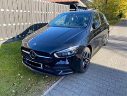 Schwarz Gebraucht 2020 Mercedes E250 AMG Kombi | 25.900 € (Fairer Preis)