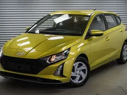 Mangrove green / mic Neu 2024 Hyundai i20 Comfort Kleinwagen | 17.350 € (Fairer Preis)