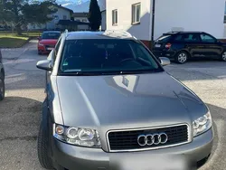 Silber Gebraucht 2002 Audi A4 Kombi | 4.000 € (Teuer)