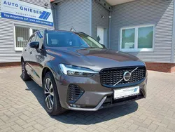 Grau Gebraucht 2023 Volvo XC60 Plus SUV | 46.900 € (Fairer Preis)