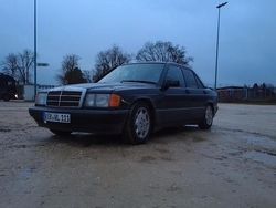 Schwarz Gebraucht 1990 Mercedes 190 Limousine | 4.500 €