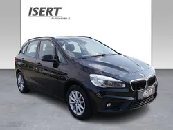 Schwarz ii Gebraucht 2017 BMW 218 Advantage Van / Kleinbus | 15.780 € (Fairer Preis)