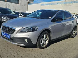Silber Gebraucht 2016 Volvo V40 CC Momentum Kombi | 14.990 € (Fairer Preis)