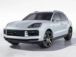 Dolomitsilbermetallic Gebraucht 2024 Porsche Cayenne SUV | 108.500 €