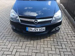 Schwarz Gebraucht 2008 Opel Astra Cabriolet Edition Cabrio | 2.200 € (Guter Preis)