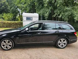 Schwarz Gebraucht 2008 Mercedes C220 Avantgarde Kombi | 4.000 € (Etwas zu teuer)