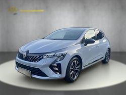 Grau metallic Gebraucht 2024 Renault Clio V Techno | 19.490 € (Fairer Preis)