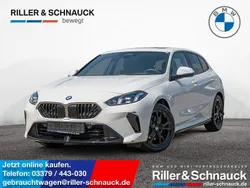 Weiß Gebraucht 2024 BMW 120 M Sport Kleinwagen | 34.900 € (Superpreis)