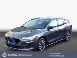 Magnetic metallic Gebraucht 2025 Ford Focus Titanium Kombi | 21.940 € (Guter Preis)