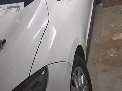 Weiß Gebraucht 2011 Renault Mégane Coupé Coupé | 2.400 €