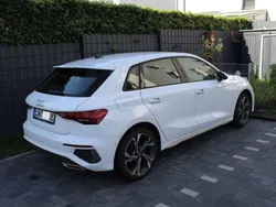 Weiß Gebraucht 2022 Audi A3 Sportback e-tron S-Line Limousine | 24.500 € (Superpreis)
