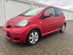 Rot Gebraucht 2010 Toyota Aygo Kleinwagen | 4.500 € (Etwas zu teuer)