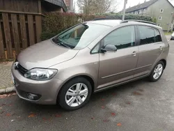 Braun Gebraucht 2012 VW Golf Plus Match Van / Kleinbus | 7.950 € (Fairer Preis)