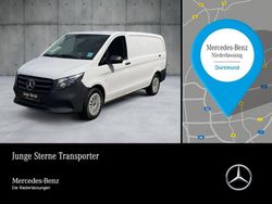 Weiß Gebraucht 2024 Mercedes Vito Van / Kleinbus | 38.651 € (Teuer)
