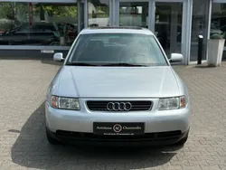 Silber Gebraucht 1997 Audi A3 Ambition Limousine | 2.999 €