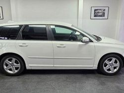 Weiß Gebraucht 2009 Volvo V50 Momentum Kombi | 1.490 € (Superpreis)