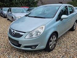 Grau Gebraucht 2009 Opel Corsa Edition Limousine | 2.590 € (Guter Preis)