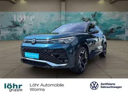 Nightshade blue metallic Gebraucht 2024 VW Tiguan R-line SUV | 45.480 € (Etwas zu teuer)