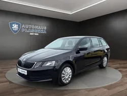 Schwarzmagic perleffekt Gebraucht 2017 Skoda Octavia Active Kombi | 10.950 € (Guter Preis)