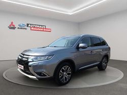 Platinum grau Gebraucht 2018 Mitsubishi Outlander Edition+ SUV | 17.900 €