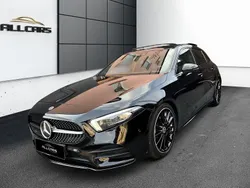 Kosmosschwarz metallicla Gebraucht 2018 Mercedes A200 AMG line Limousine | 25.490 € (Etwas zu teuer)