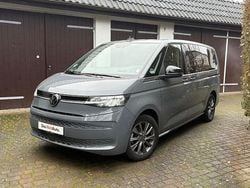 Grau Gebraucht 2023 VW Multivan Life Van | 43.900 € (Guter Preis)