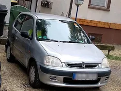Grau Gebraucht 2000 Honda Logo Kleinwagen | 2.000 € (Teuer)