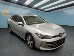 Silber Gebraucht 2024 VW Passat Kombi | 30.349 € (Fairer Preis)