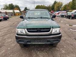 Grün Gebraucht 2004 Toyota HiLux Abholung | 6.950 € (Guter Preis)