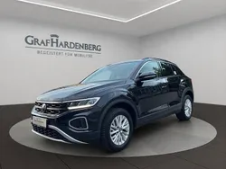 Schwarz Gebraucht 2024 VW T-Roc Life SUV | 23.930 € (Fairer Preis)