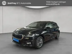Blackmagic perleffekt met. Gebraucht 2024 Skoda Fabia Drive Limousine | 20.990 € (Guter Preis)
