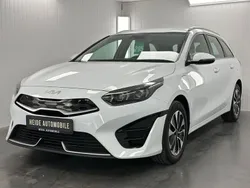 Weiß Gebraucht 2021 Kia Ceed Sportswagon Vision Kombi | 21.950 € (Fairer Preis)
