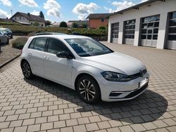 Weiß Gebraucht 2019 VW Golf IQ Drive Limousine | 16.900 € (Guter Preis)