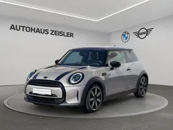 Rooftop grey Gebraucht 2022 Mini Cooper Hatch Kleinwagen | 24.220 € (Teuer)