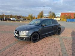 Grau Gebraucht 2012 Audi A1 S-Line Kleinwagen | 10.500 € (Fairer Preis)