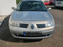 Silber Gebraucht 2004 Renault Mégane GrandTour Kombi | 1.000 €