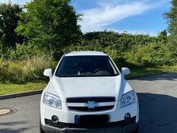 Weiß Gebraucht 2010 Chevrolet Captiva SUV | 3.799 € (Fairer Preis)