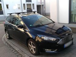 Schwarz Gebraucht 2016 Ford Focus Titanium Kombi | 8.250 € (Fairer Preis)