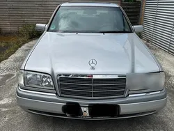 Grau Gebraucht 1996 Mercedes C180 Limousine | 3.555 € (Fairer Preis)