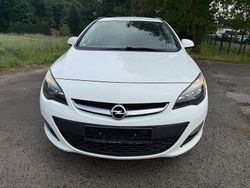 Weiß Gebraucht 2013 Opel Astra Eco Kombi | 3.750 € (Fairer Preis)