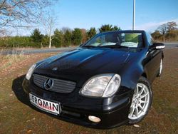 Schwarz Gebraucht 2002 Mercedes SLK200 Edition Cabrio | 7.450 € (Fairer Preis)