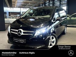 Obsidianschwarz Gebraucht 2023 Mercedes V220 Avantgarde Edition Van / Kleinbus | 59.850 € (Teuer)