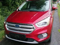 Rot Gebraucht 2017 Ford Kuga Titanium SUV | 16.500 € (Guter Preis)